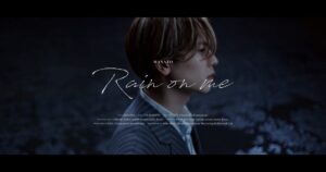 MANATOの歌声をNY留学とTHE FIRSTから初ソロ曲までたどる記事のアイキャッチ