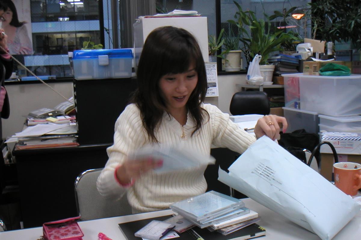 クラシカル作品を自分の声へ作り替える選曲を進めた本田美奈子