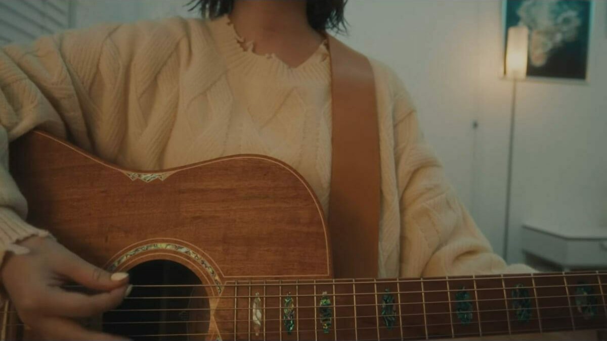 映画の人物と一つになる歌へ進んだりりあ。