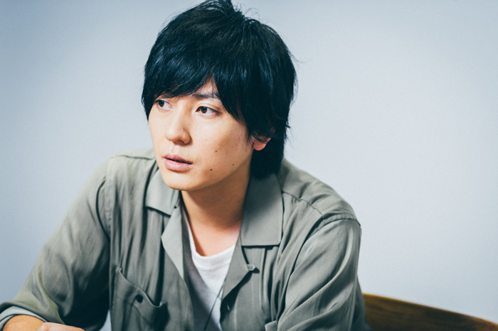 山村隆太の歌声がflumpool初期から発声障害後の現在までどう変わったかをたどる記事のアイキャッチ
