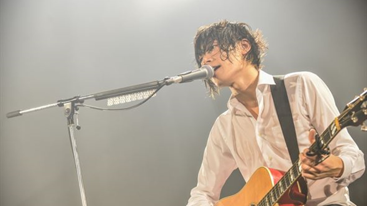 英語中心の初期から日本語との混合へ進んだ川上洋平