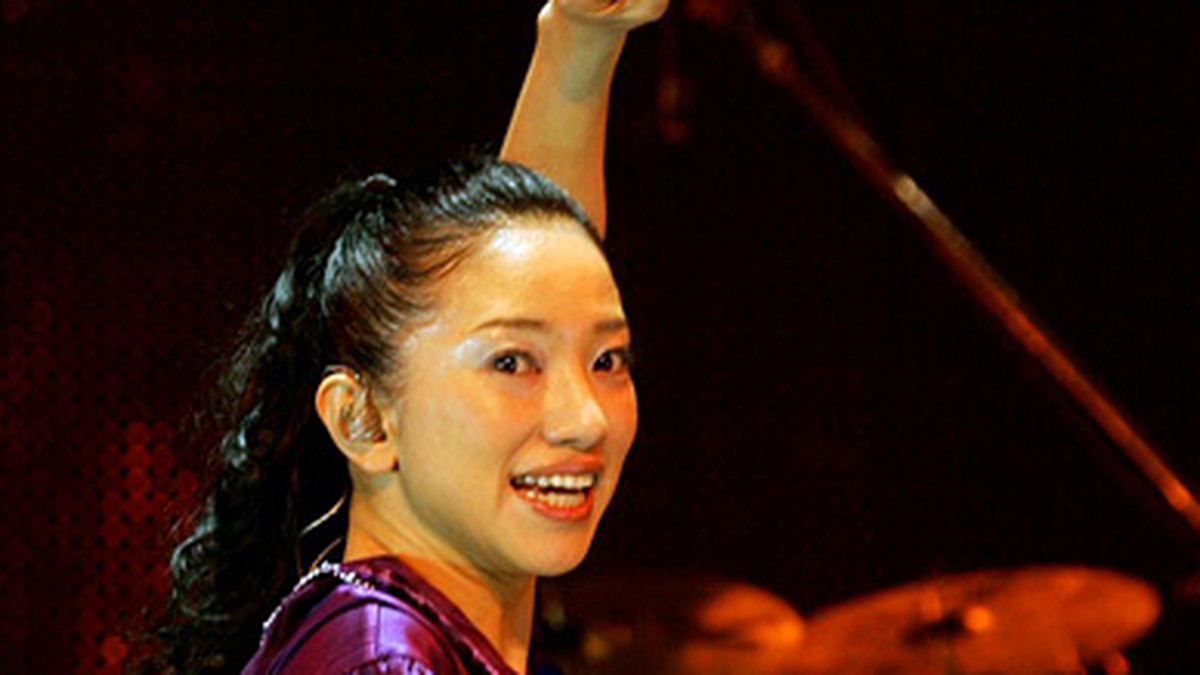 2000年代のステージで歌う吉田美和