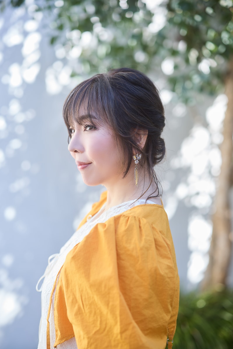 岡本真夜の横顔