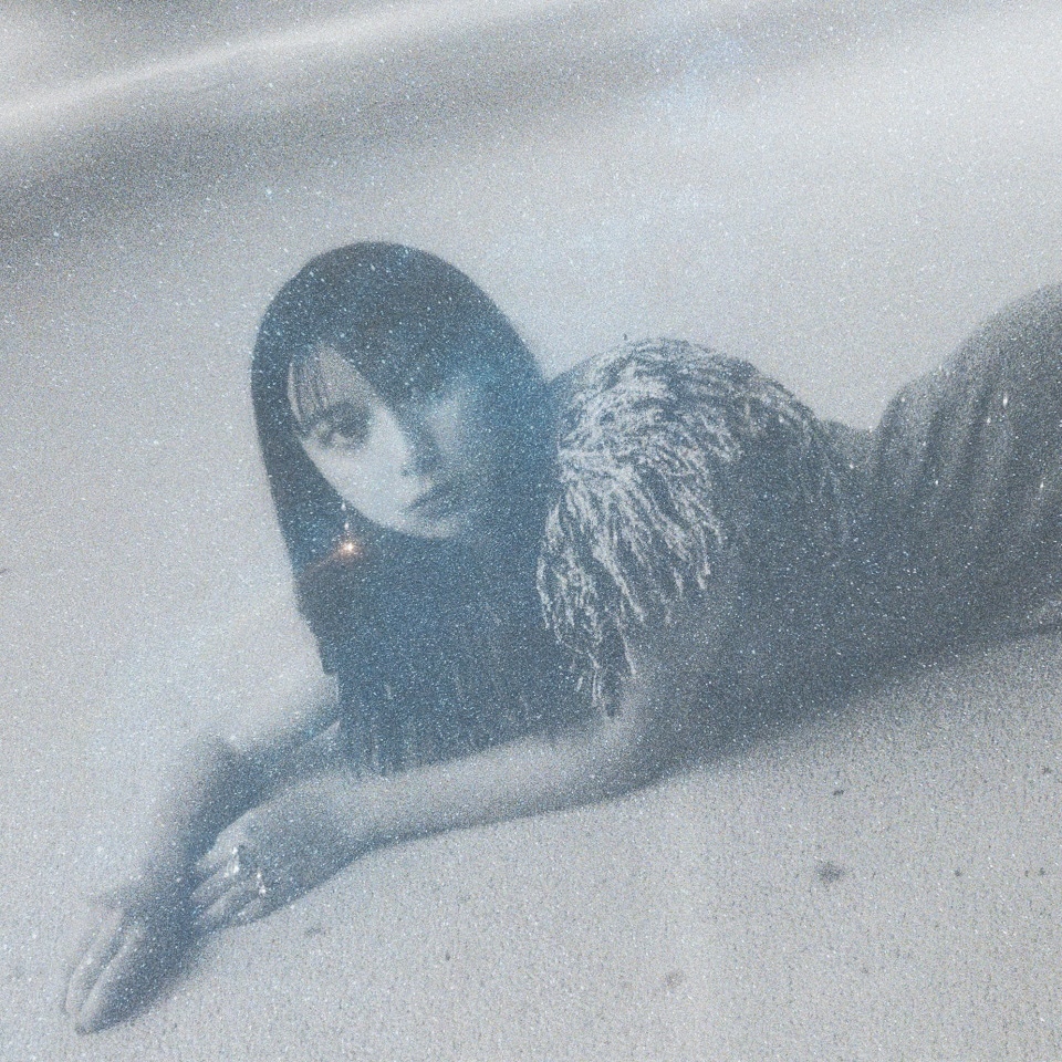 2024年のadieu・上白石萌歌のアーティスト写真