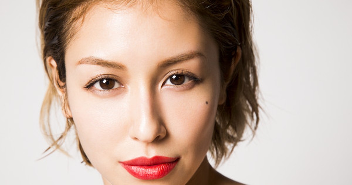 日本語と英語の響きを行き来してR&Bへ変えるBENI