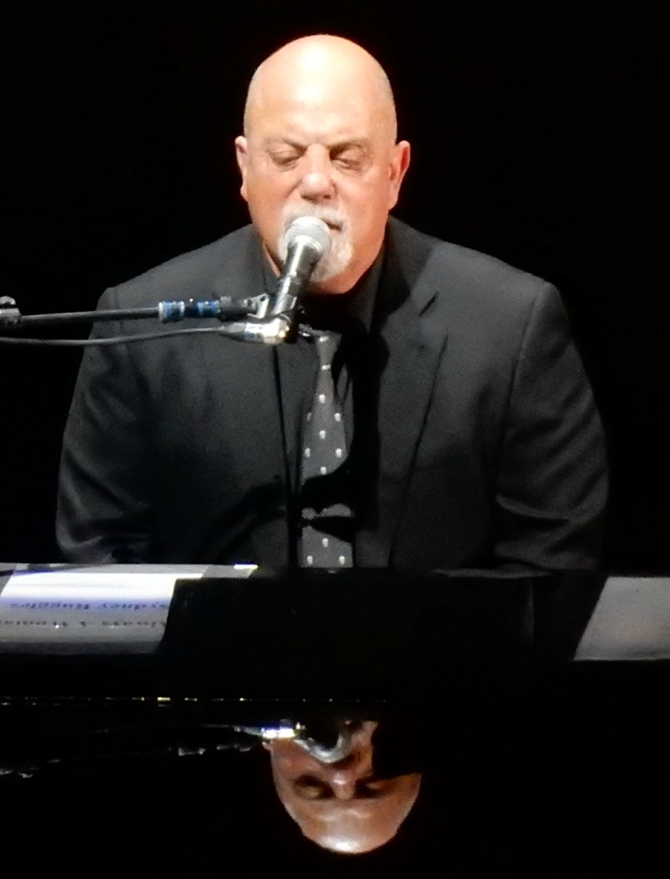 2016年、マディソン・スクエア・ガーデンで歌うビリー・ジョエル