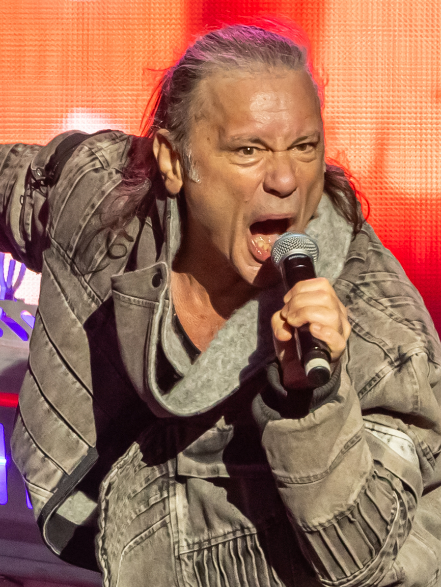 2023年、Sweden Rockで歌うブルース・ディッキンソン
