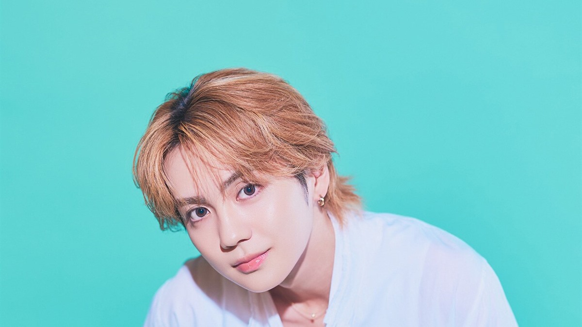 三人ボーカルの間をつなぐ透明な声を持つ吉野北人