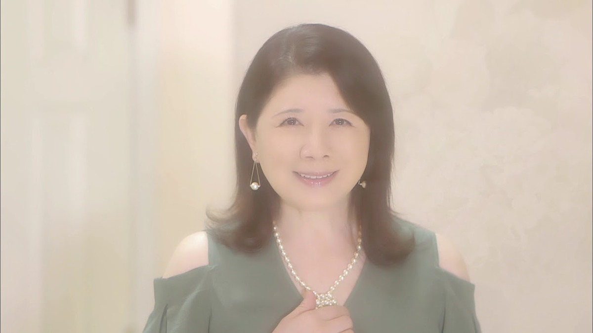 引退前に歌う森昌子