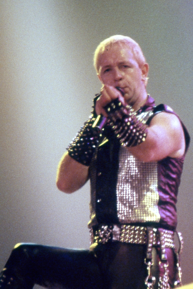 1984年、サン・セバスティアンで歌うロブ・ハルフォード