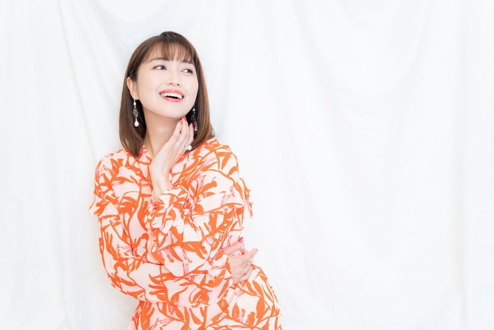 2023年のインタビューに掲載された新妻聖子