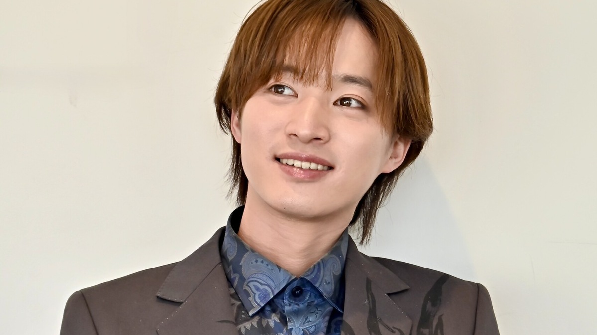 青山新の歌声の変遷をたどる記事のアイキャッチ