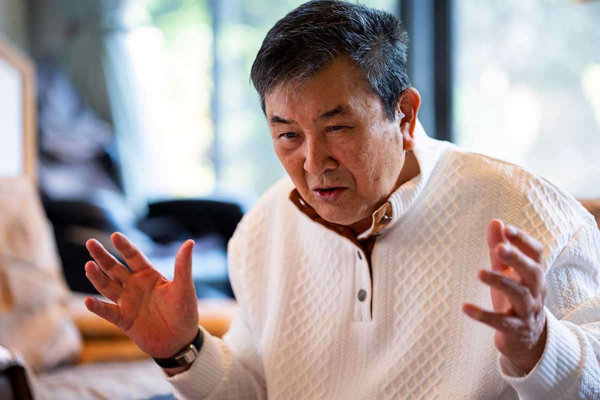 2026年、自宅で語る小林旭(撮影:藤岡雅樹)