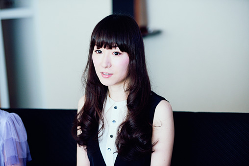 fhánaとの対談で声やリズムについて話す2016年2月の取材に掲載されたChouCho