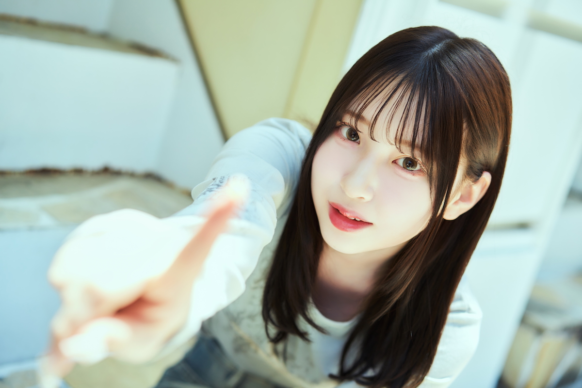 2025年の取材での桜庭遥花（リアルサウンド掲載／撮影：梁瀬玉実）