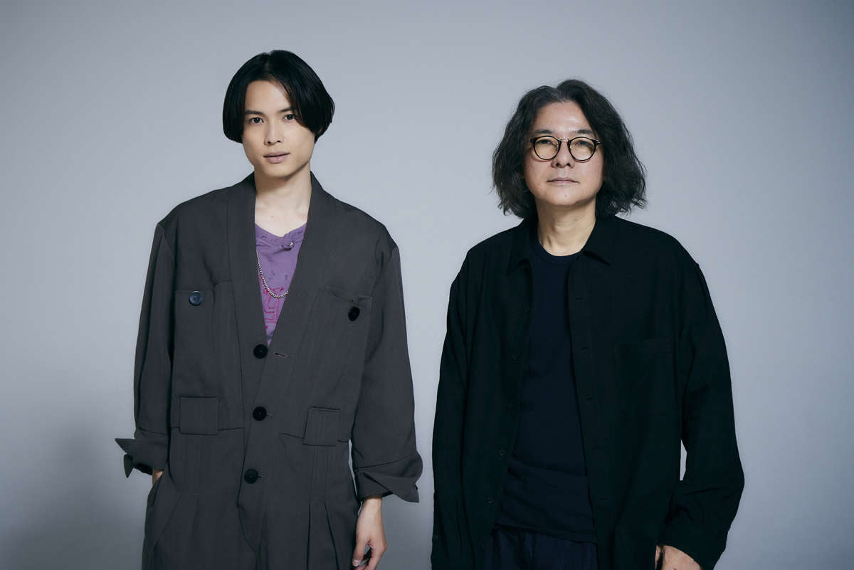 松村北斗（左）と岩井俊二監督。『キリエのうた』取材時（2023年掲載）