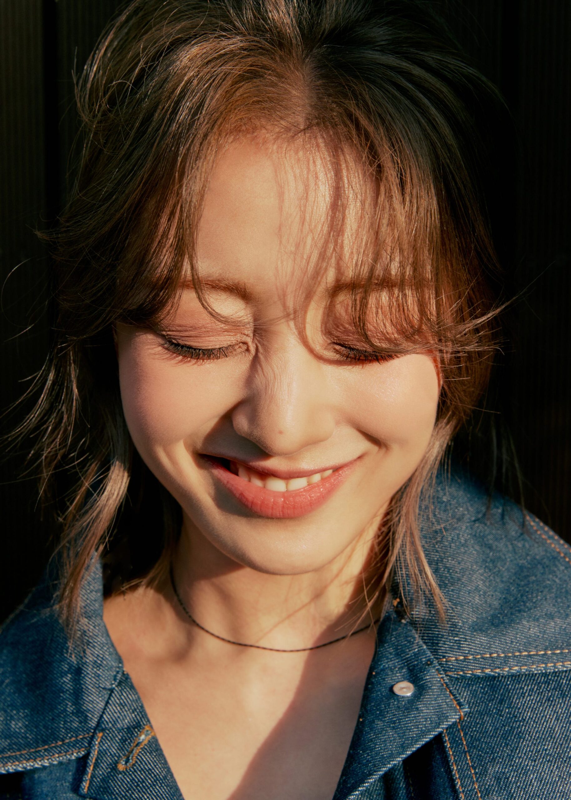 ジヒョ（2023年8月公開のELLEインタビュー掲載写真／画像提供：JYP Entertainment）