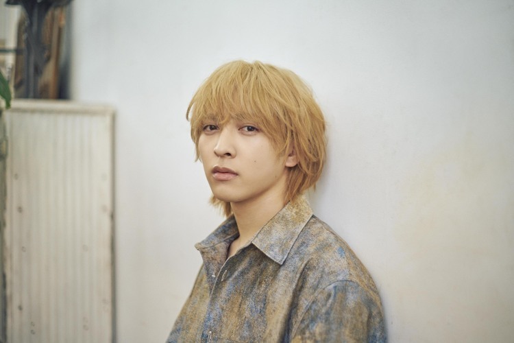 吉田仁人（2025年の「rockin’on.com」掲載写真）