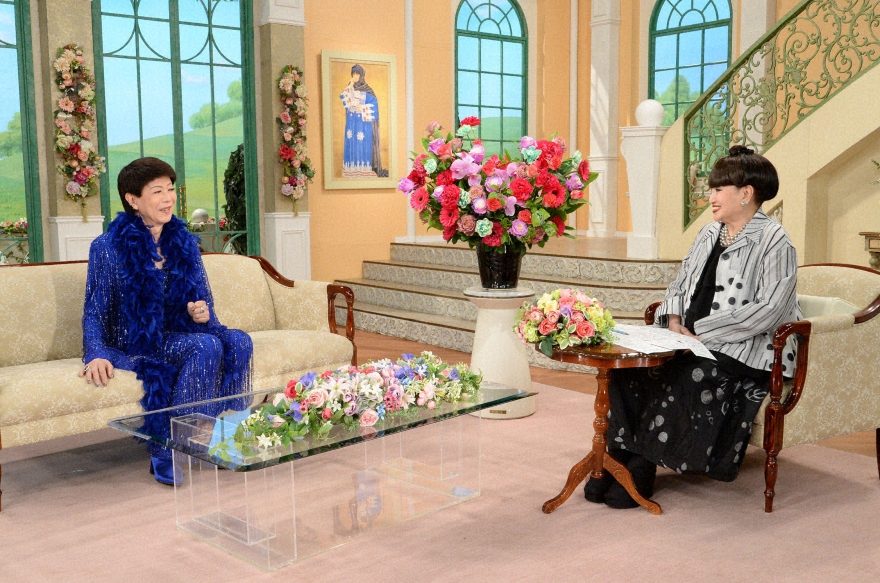 2026年4月13日放送の『徹子の部屋』で黒柳徹子と向き合う美川憲一