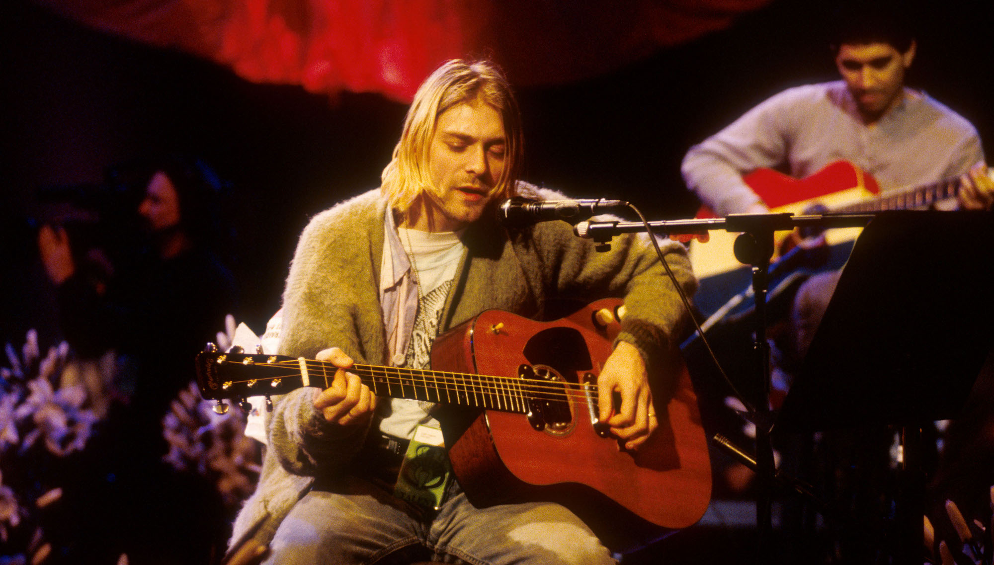 1993年11月18日、MTV Unplugged収録時のカート・コバーン(Frank Micelotta/Getty Images)。
