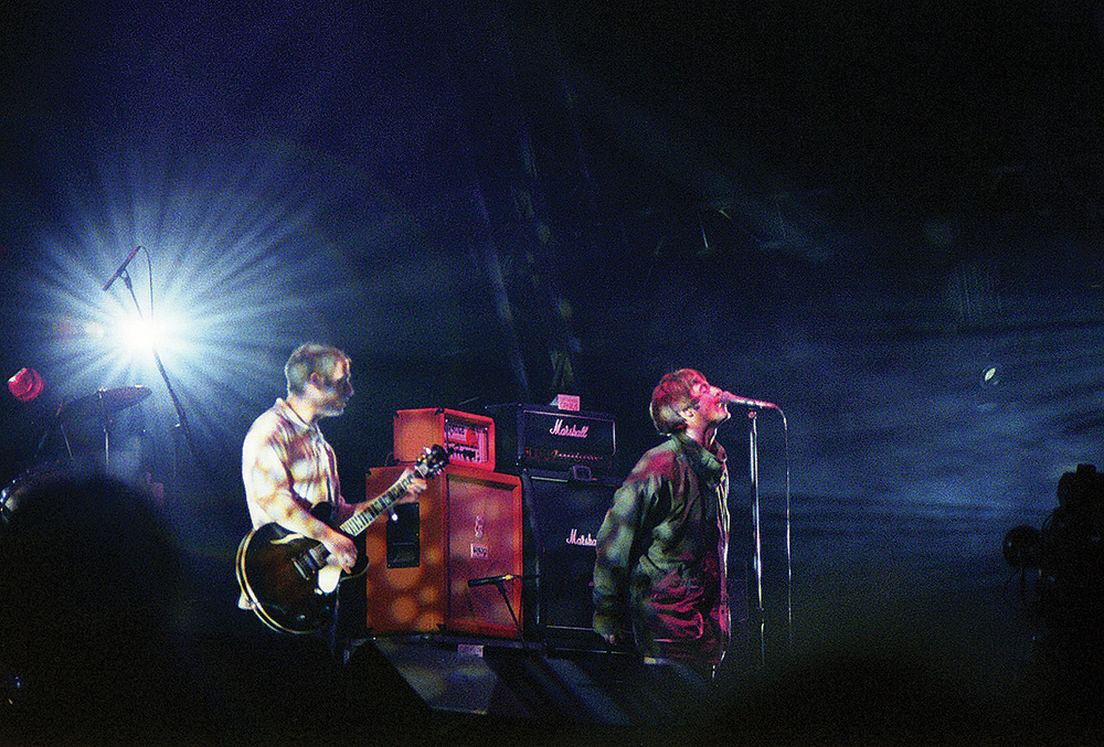 1995年のグラストンベリーに出演したOasis（Sound On Sound掲載写真）