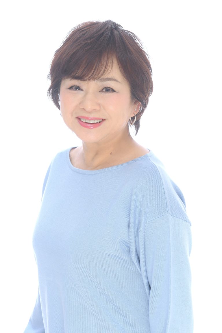 西島三重子（公式プロフィール写真）
