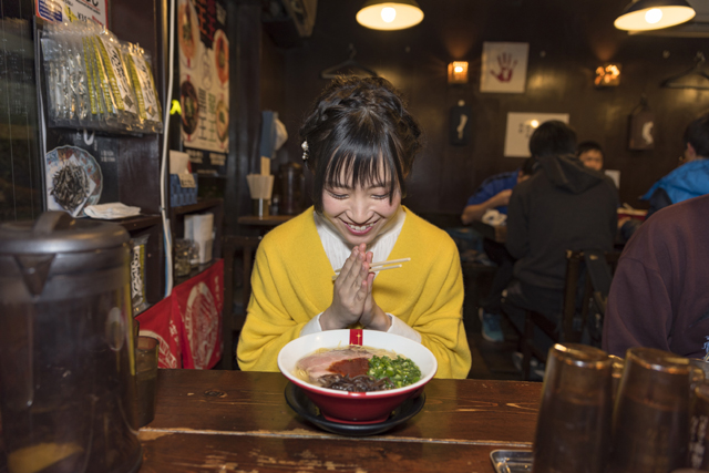 「FEELING AROUND」発売時の取材に臨む鈴木みのり