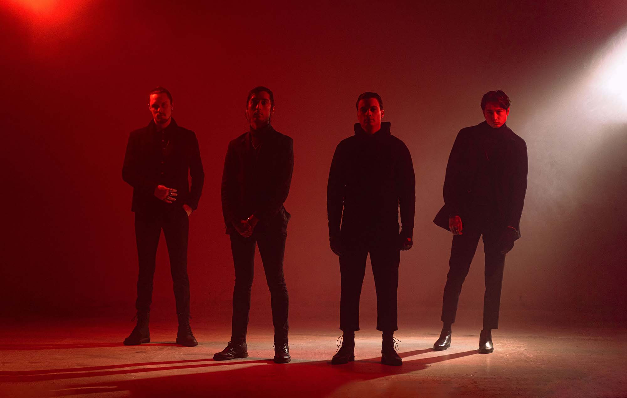 Bad Omens（ノア・セバスチャンは右端／2023年の「NME」掲載写真）