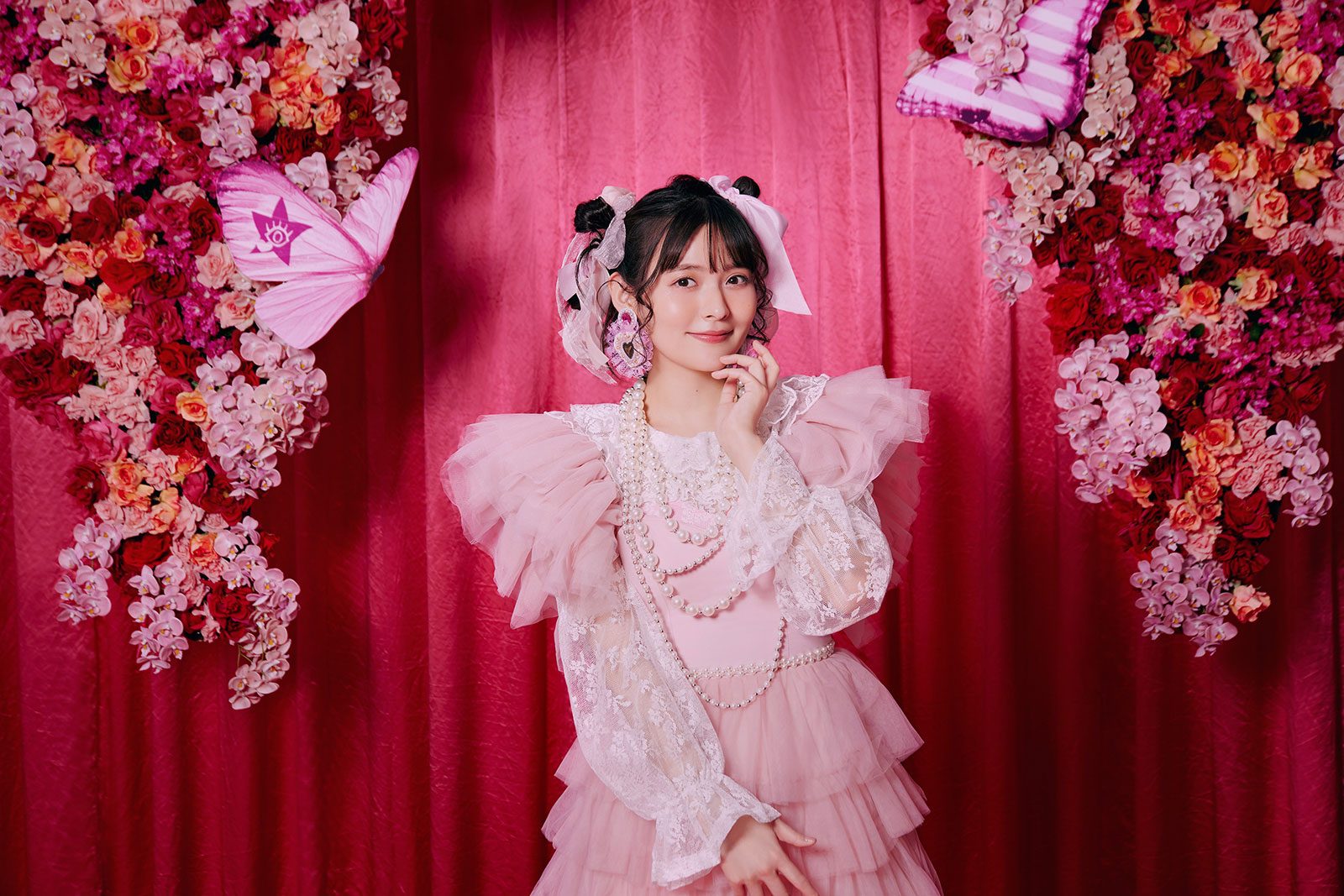 2024年、ベストアルバム『SUMIRE CATALOG』の取材に掲載された上坂すみれ
