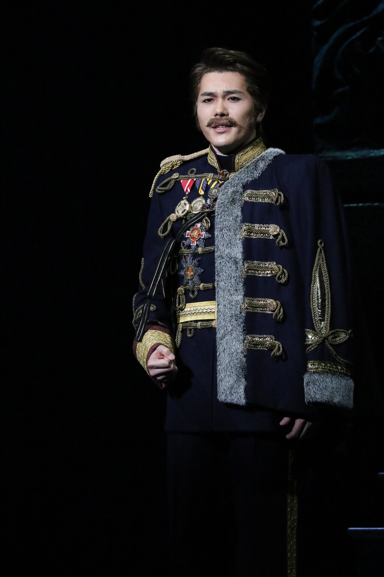 ステージナタリー掲載「エリザベート」2015年公演／写真提供：東宝演劇部