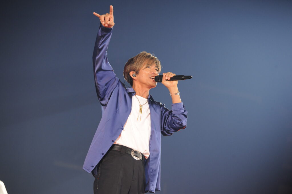 2024年10月13日の横浜アリーナ公演で歌う木村拓哉
