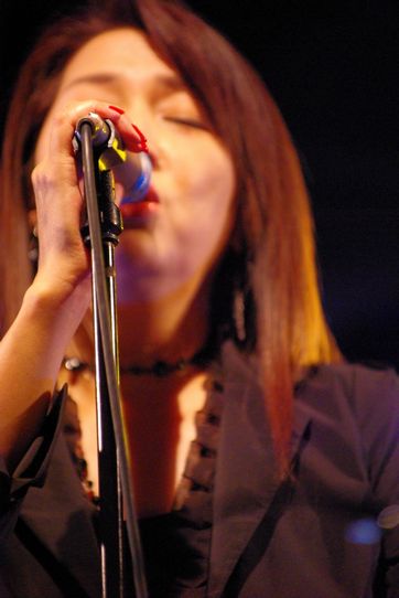 亜蘭知子（2010年11月26日のステージ、本人ブログ掲載）