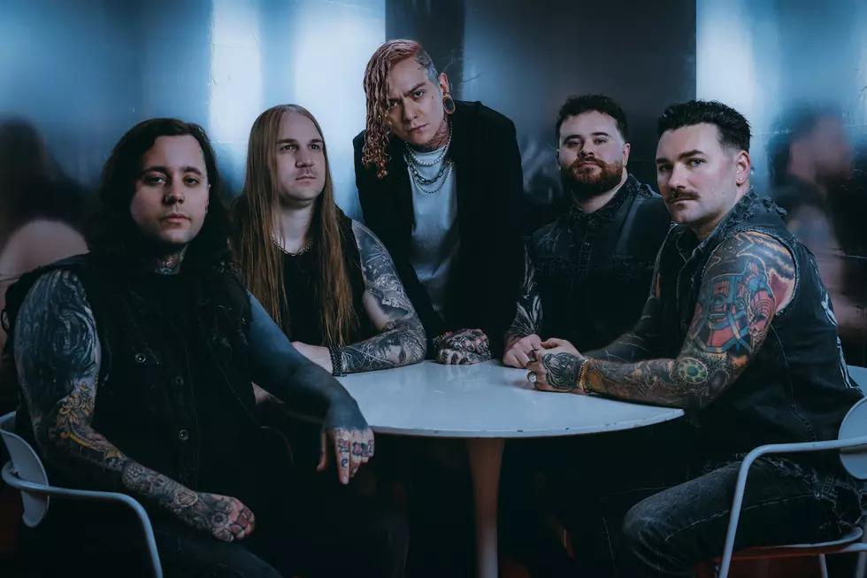 Lorna Shore(2025年の「Loudwire」掲載写真/中央がウィル・ラモス/撮影:Mike Elliot)